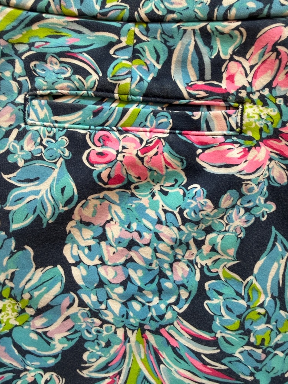 Lilly Pulitzer Buttercup Knit Shorts High Tide Navy Pineapple Paradise Size 12 - Picture 7 of 13